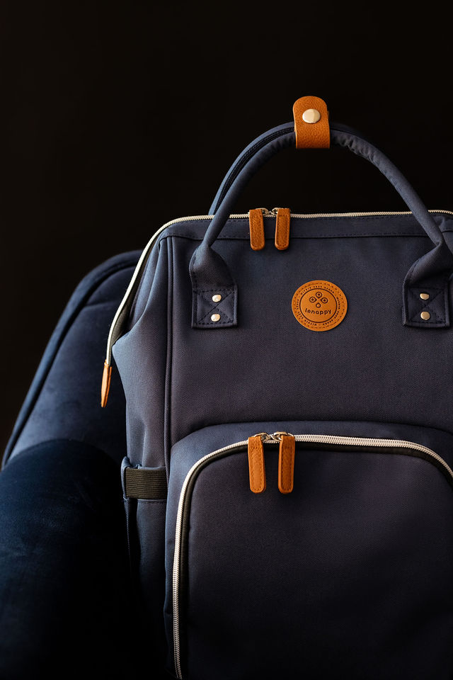 Sac à dos bleu marine Tenappy avec détails en cuir camel